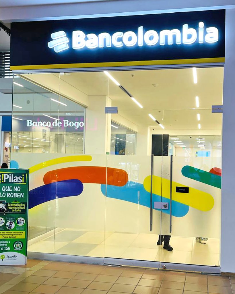 Fachada de Bancolombia
