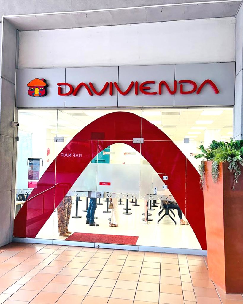 Fachada de Davivienda