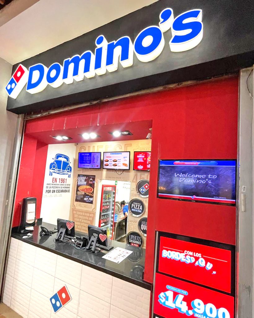 Fachada de Domino’s Pizza