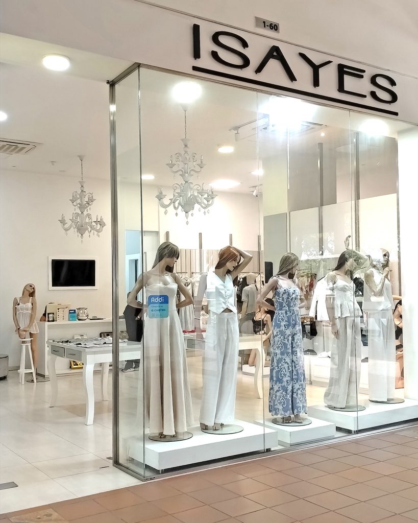 Fachada de Isayes