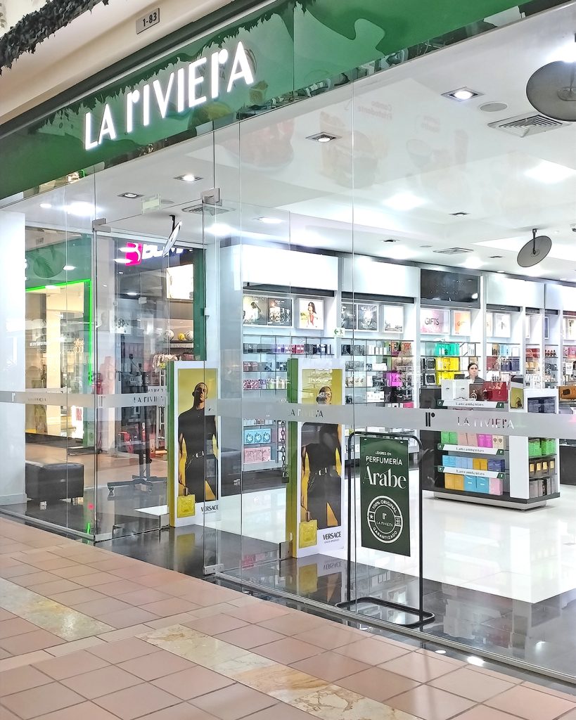 Fachada de La Riviera