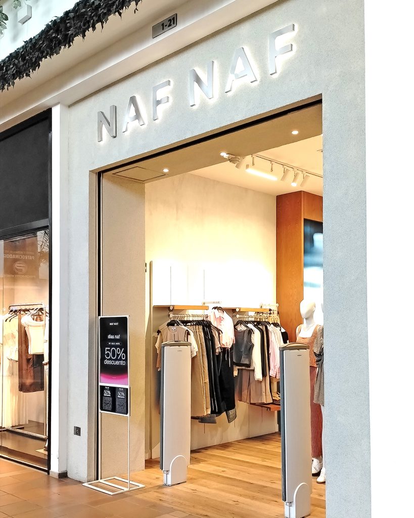 Fachada de Naf Naf