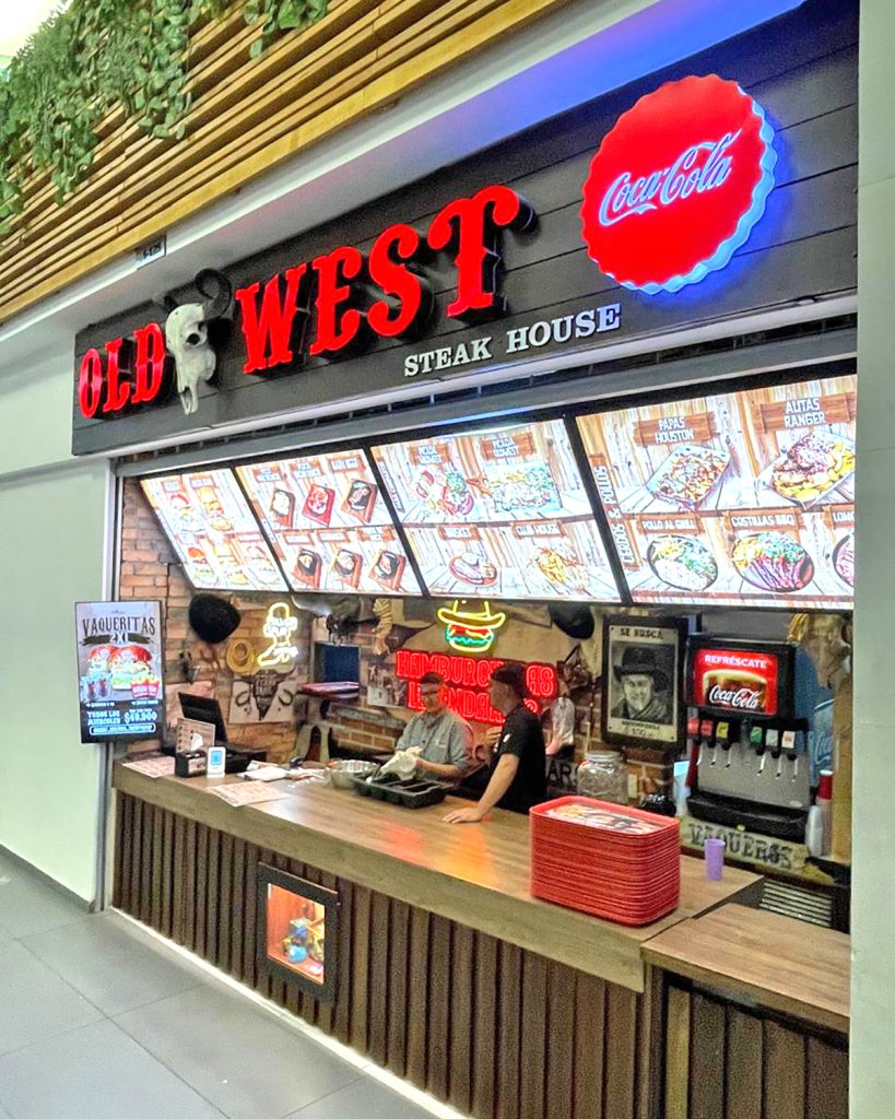 Fachada de Old West