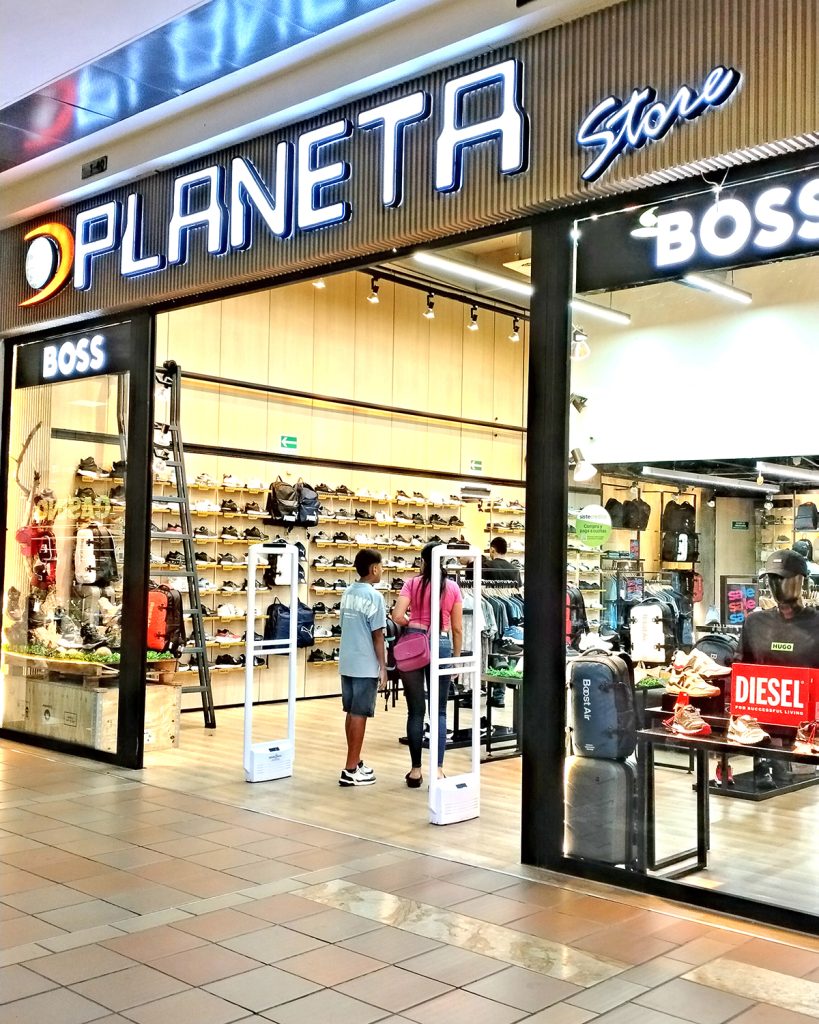 Fachada de Planeta Store
