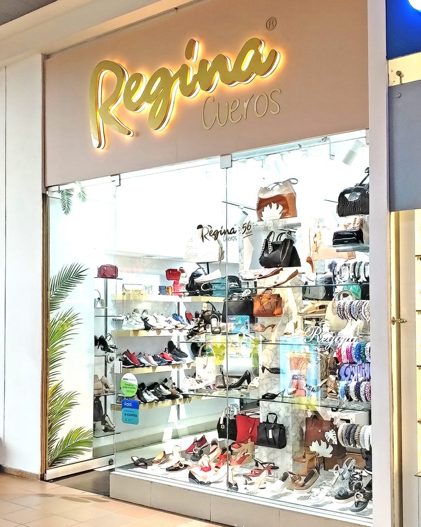 Fachada de Regina Cueros