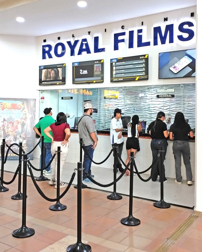 Fachada de Royal Films