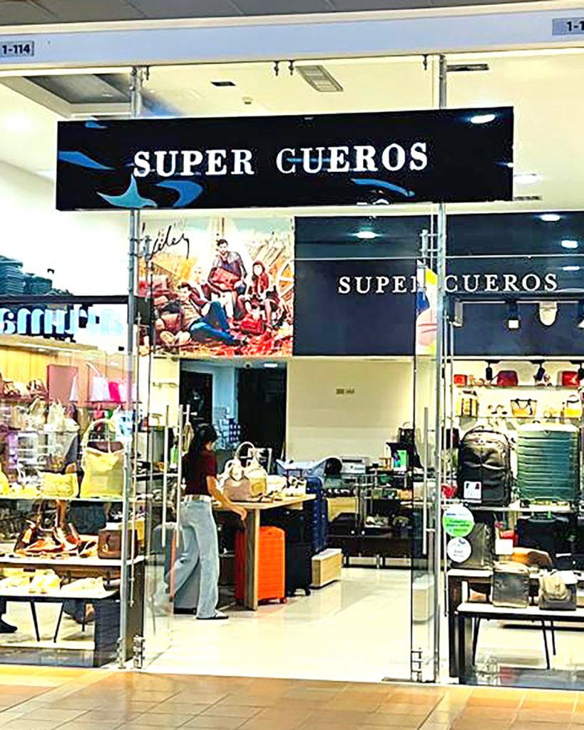Fachada de Super Cueros